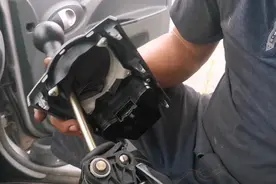 手动挡  不好挂挡 脱挡 不一定是变速箱有问题 这就是妥妥的证据视频封面