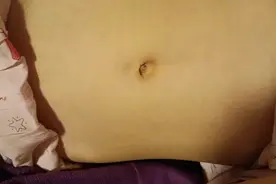 小孩脾胃积食没胃口可以这样给肠道揉揉松一松！视频封面