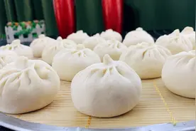 在家蒸包子，万不可直接上锅蒸，牢记3关键点，雪白暄软不塌皮