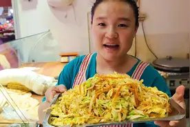 家常大饼，饼丝可以炒着吃，分享制作方法！视频封面