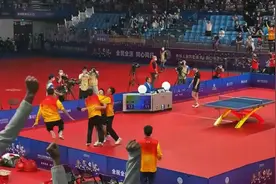 樊振东和马龙打了快20场，连续逆转4个赛点夺冠的感觉爽爆了！视频封面