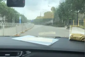 去武汉化工区，经过青化路，路况感觉很好，周边有待拆迁迹象。视频封面