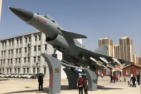 4月17日是中国航空工业七十周年纪念，走进航空工业兰州万里厂。视频封面