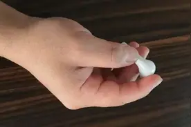 蓝牙耳机的使用与操作教程视频封面