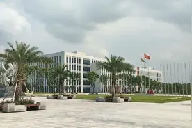 四川轻化工大学，自贡东部新城李白河校区