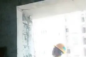 见哥音乐＃分享建筑工地高空作业＃现场实拍视频封面