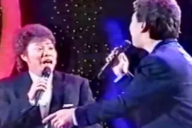 金钟奖：97年32届张菲费玉清颁奖，费玉清罗时丰《金嗓金赏》得奖视频封面