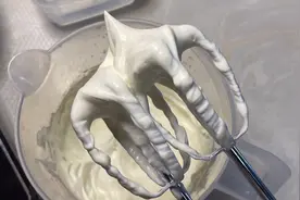 用奶粉、黄油和水自制淡奶油（乳脂含量39%）视频封面