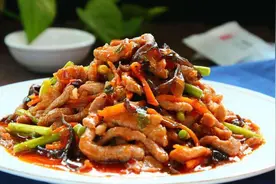 中餐为何广泛使用“油炒”这种烹饪方式？炒菜的起源视频封面