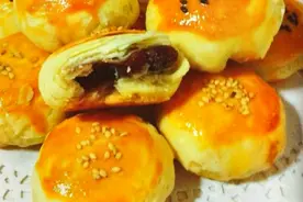 红豆酥，口感酥脆掉渣，浓浓的红豆香味，老师傅分享制作方法视频封面