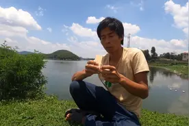 听说一包压缩饼干可以让人吃饱是真的吗？今天我来测试一下视频封面