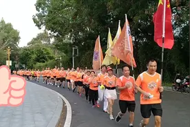 跑步一周跑多少好呢？我一周三次，每次十公里，屏幕前的你呢？视频封面