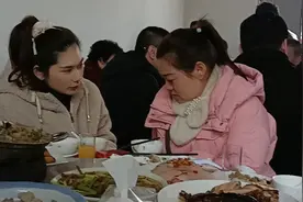 老家叔叔过整生日，农村宴席才有热闹的氛围！视频封面