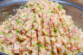 萝卜饺子好吃有诀窍，方法告诉你，肉馅鲜嫩多汁，营养好吃又简单视频封面