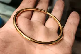 黄金手镯，常规的克重，就是这样的视频封面