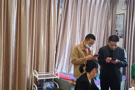 这些人在干啥呢视频封面