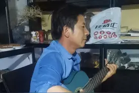 内蒙左旗沙漠，此人上过中央电视台，自己把沙漠搞的绿油油的