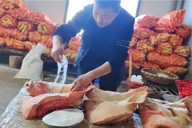 传统的宣威腊猪头腌制，吃的就是个气候和腌制方法，风干后超好吃视频封面