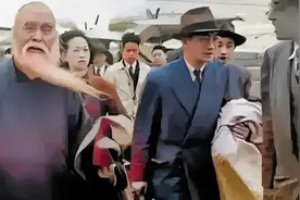 1949年，于右任被“胁迫”离开大陆，留下妻子和大女儿独自赴台视频封面