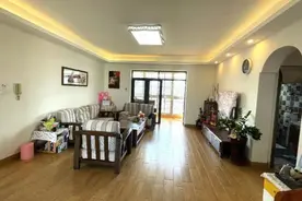 海口市中心龙华区金盘成熟小区133㎡精装3房2厅5阳南北通透板房视频封面