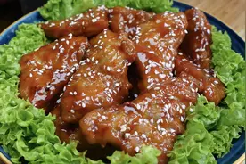 马来西亚美食🇲🇾排骨王的做法，酸酸甜甜，外酥里嫩😋视频封面
