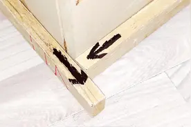 2块木板垂直交叉，直接固定太难看了，教你做个弧度，轻松拐弯