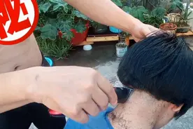 妈妈为了省钱为女儿剪头发，上初中不许留长头，舍不得也要剪视频封面