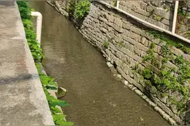 宋元古城泉州府，东西两座搭，南北一条街。八卦沟边的船舶司旧址视频封面