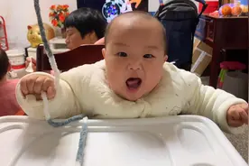 快8个月的宝宝，一天到晚吼叫是什么原因呀，有没有宝妈知道视频封面