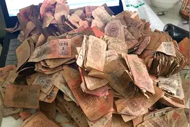 这张一角纸币见过嘛，单张价值2500元，差的品相也能值个大几百块视频封面