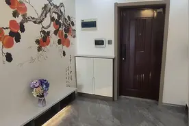 52平米的房子装修好，南向两个卧室一大一小，这样的房子有点好