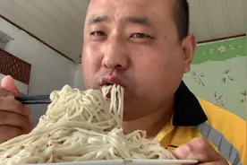 万事开头难2哥去济南送外卖，过程挺艰辛困难，能屈能伸是条汉子视频封面