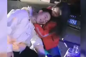 放开那个男孩，有什么事冲我来！视频封面