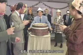 整蛊：整蛊王整人手段高超，用面具整蛊富二代，下秒把他爹也整惨视频封面