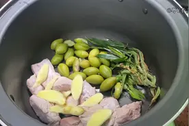 佛山媳妇教你煲青橄榄石橄榄瘦肉汤，清咽生津、利喉，非常好！