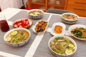 家有初中生觉不够睡 全靠周末补觉，做的丰富点给孩子补充营养视频封面