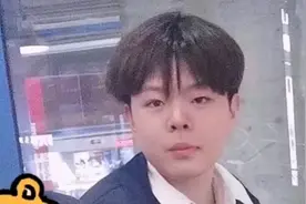 舅妈直播忆州州 州州将舅妈改为" 妈"  体现舅妈对州州的母爱情怀