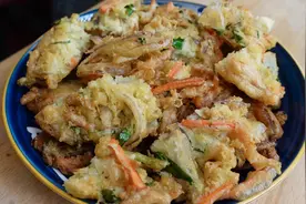 酥脆炸蔬菜饼🥕外脆里酥，好吃不腻，做法简单容易💯视频封面