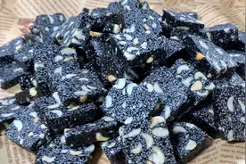 好吃的黑芝麻花生糖，配料做法全过程简单易学，香甜酥脆，不粘牙视频封面