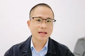 为什么4s店逼你贷款买车，4s经理告诉你实情，教你省下贷款手续费视频封面