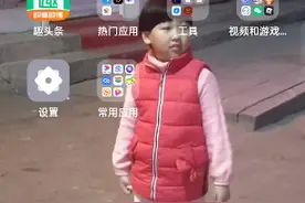 你们同桌对你好吗？反正我的同桌对我不好🌚视频封面
