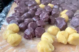 东北正宗粘豆包，一起蒸2锅2个颜色，黄色紫色，醇醇东北味道！