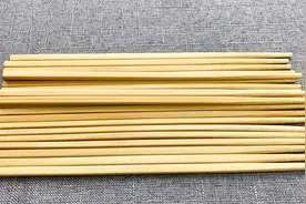 新买的筷子不要直接用水煮，保姆教我的方法，多久都不发霉不变黑视频封面