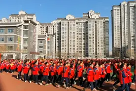 大同市快五千人的最大小学是怎么上广播操的？原来是三龙腾飞啊高视频封面