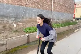 傻屌女一天日常🤨哎这一天天过了，自娱自乐吧视频封面
