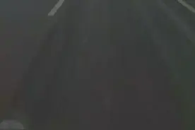 谁给你们的权利？逆行查车？这就是国家强调的警风？合理合法？视频封面
