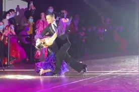 超帅的一支交谊舞探戈 惊艳全场视频封面