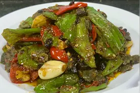 湖南下饭菜，擂辣椒皮蛋，很多人搞错了，教你详细做法，咸香下饭