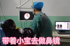 半夜宝宝又流鼻血，吓坏了安娜妈妈，第二天，早早的就去了医院！视频封面