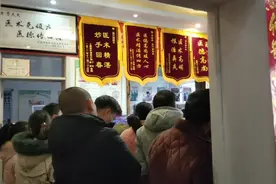 驻马店农村专治耳鼻喉科，人真多啊！周口，山东等等来的都有
